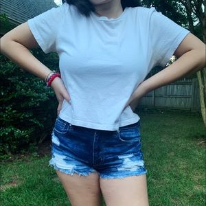 Comfy White Cropped Tee!